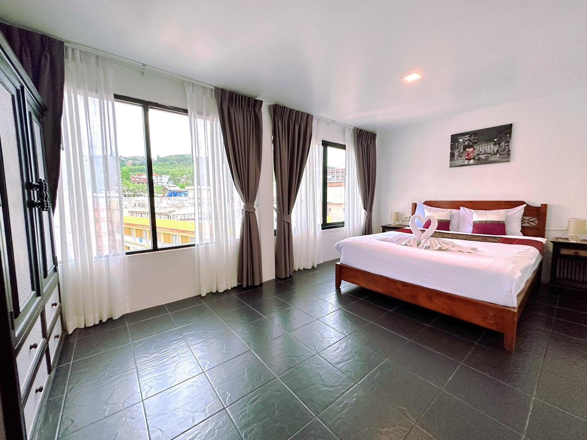 Hotel Baya Phuket Patong الغرفة الصورة
